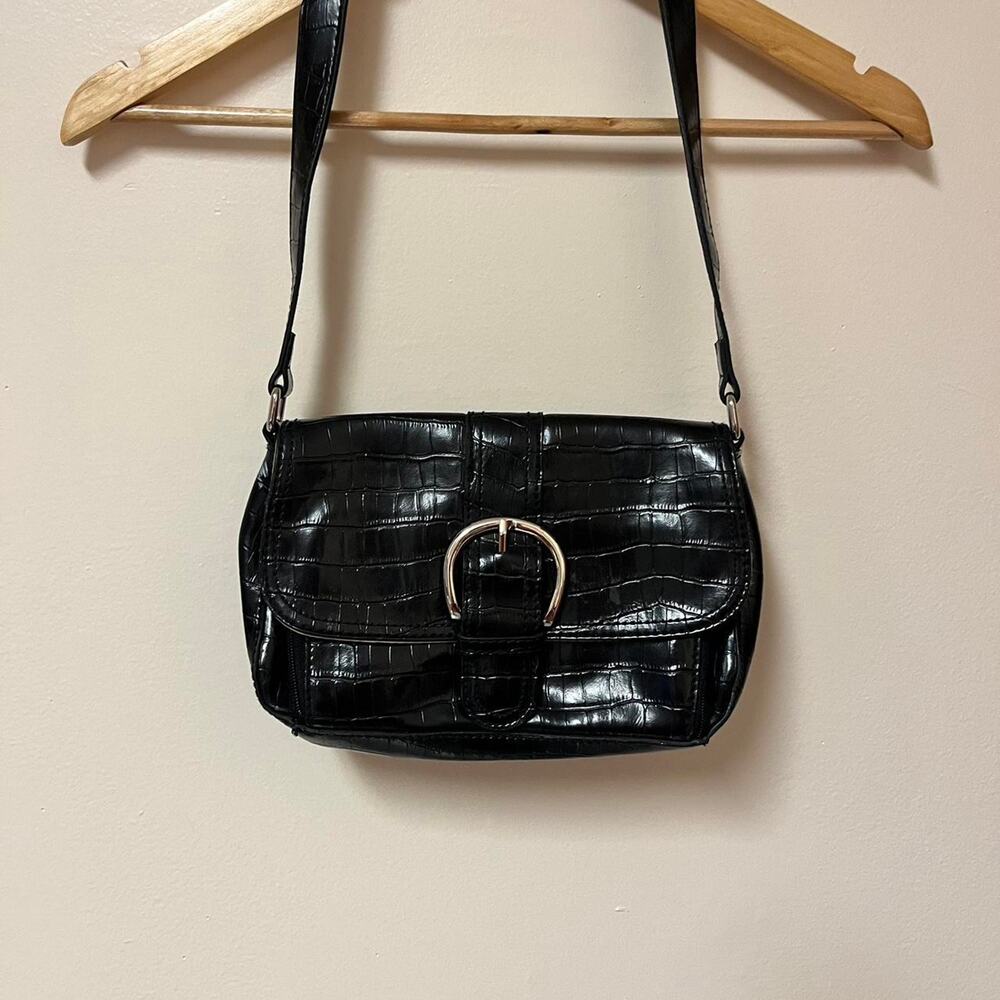 Black vintage shoulder bag